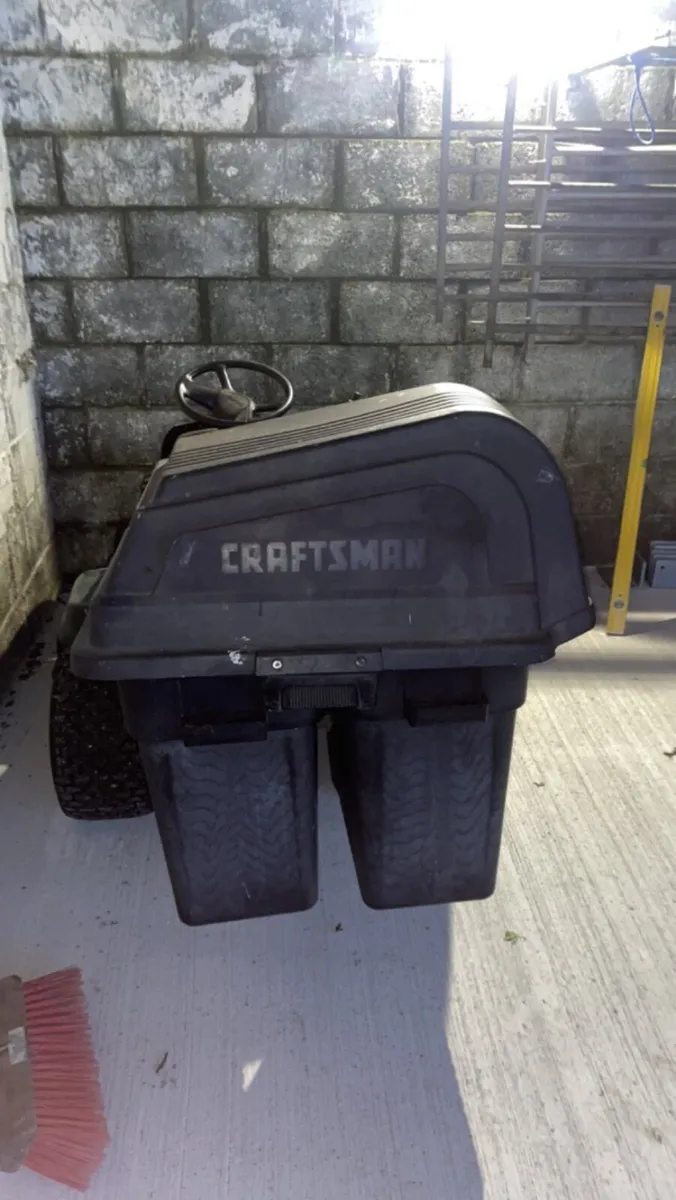 Craftsman lawnmower for sale - Image 3
