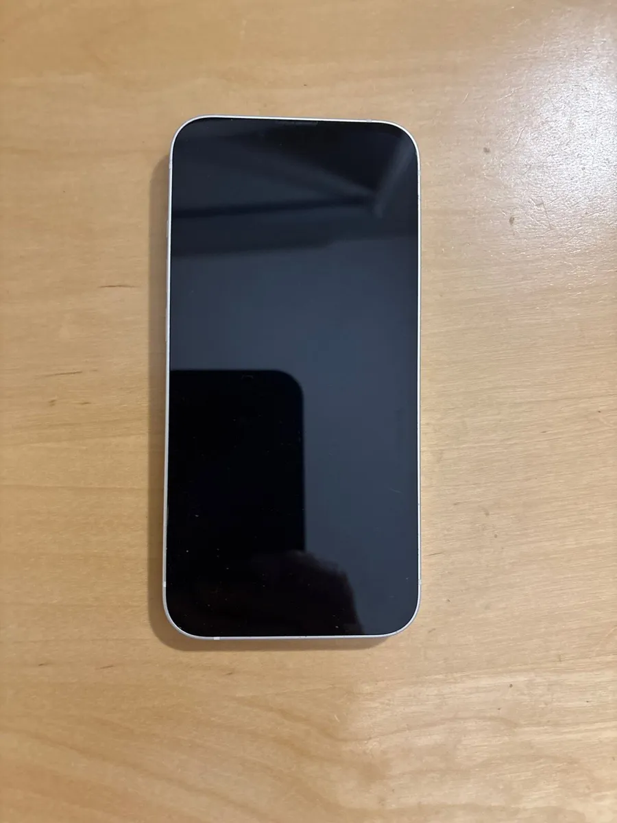 iPhone 13 128GB white (battery 86%) - Image 1