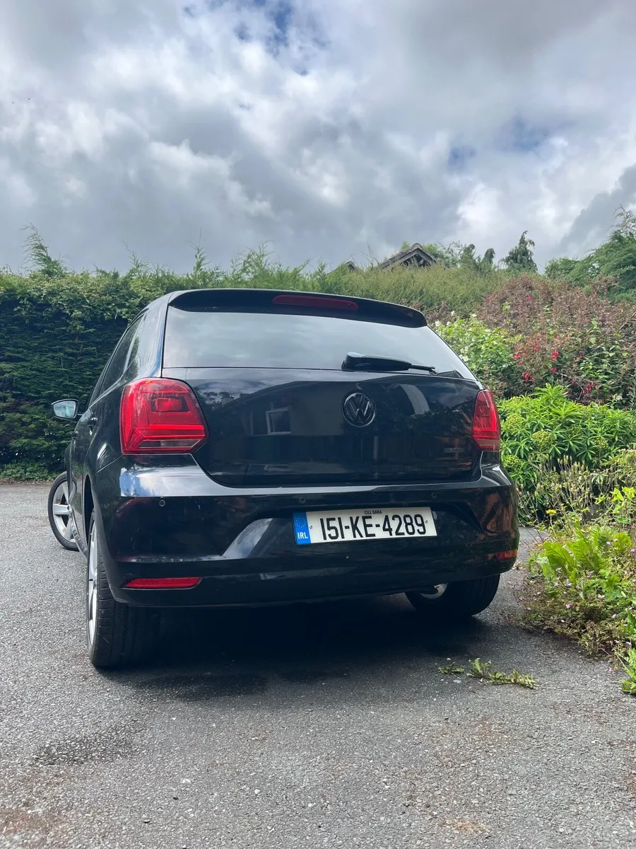 Volkswagen Polo 2015 - Image 2