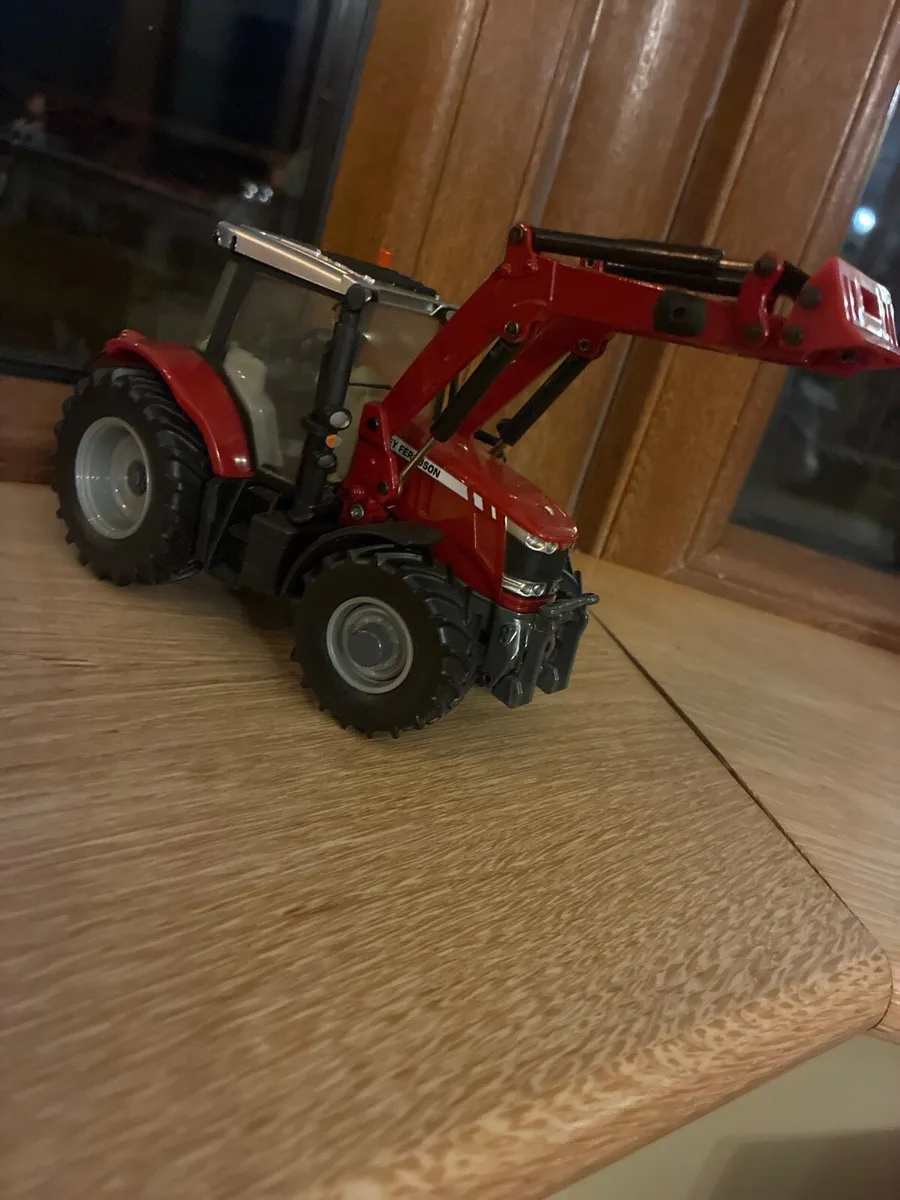 MODEL TRACTORS FOR SALE - Image 2