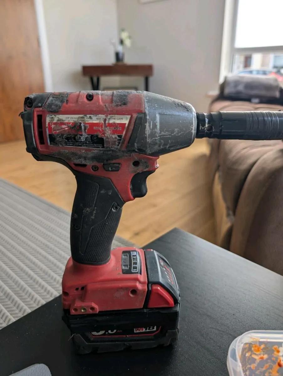 Milwaukee impact wrench 1/2" - Image 2