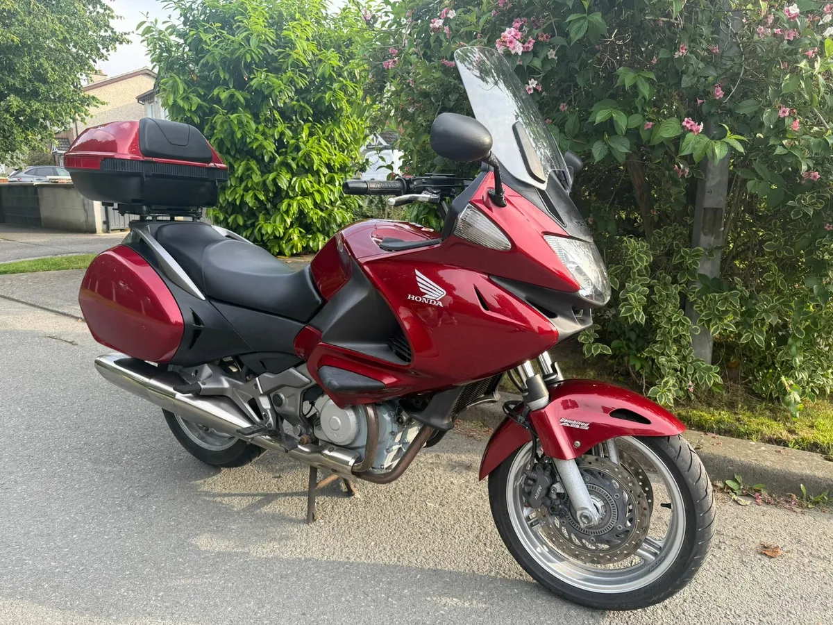 Honda NT700V  Deauvalle 2014 - Image 3