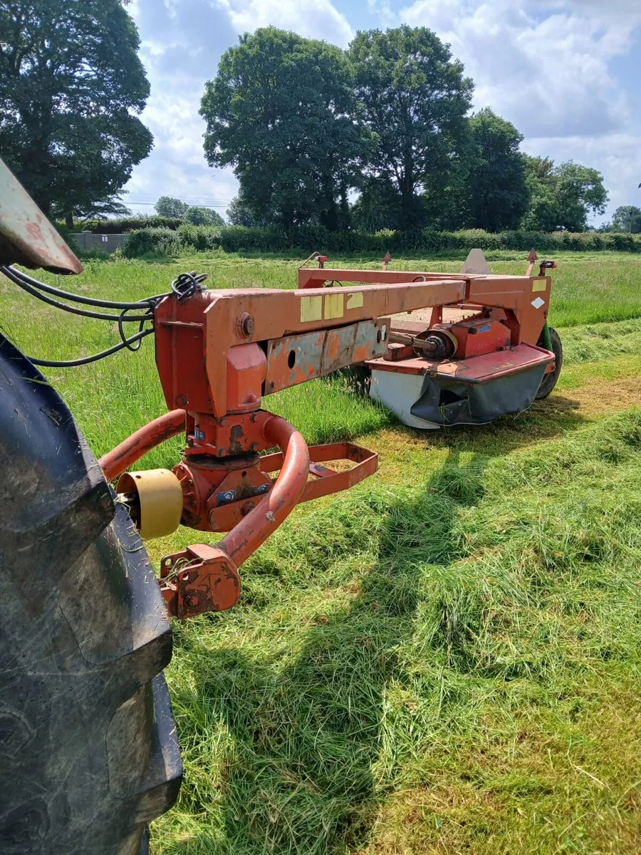 Kuhn 350  trailed conditioner mower - Image 2
