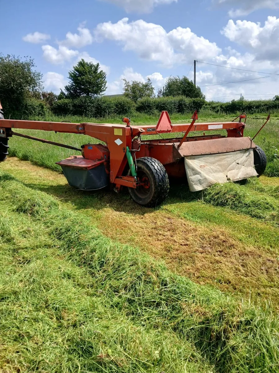 Kuhn 350  trailed conditioner mower - Image 3