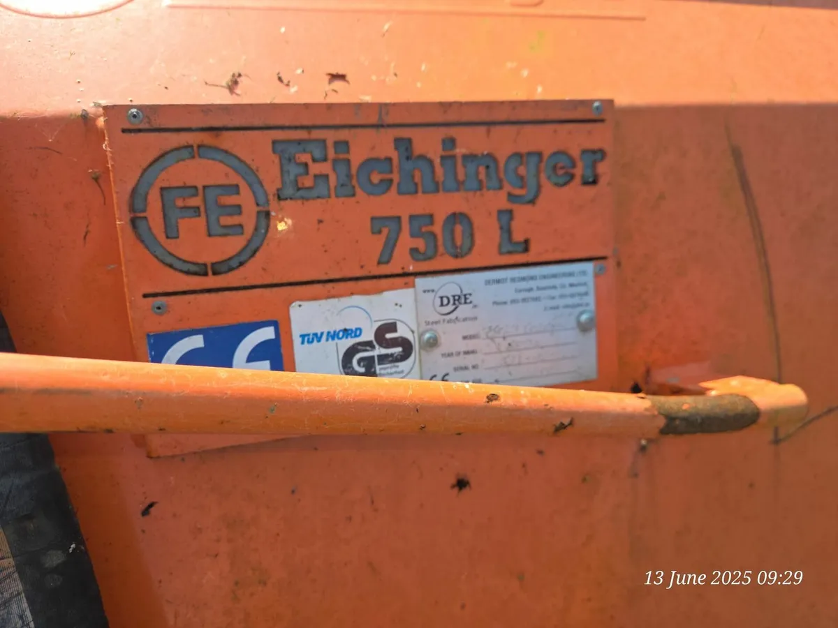 Concrete skip - Image 2