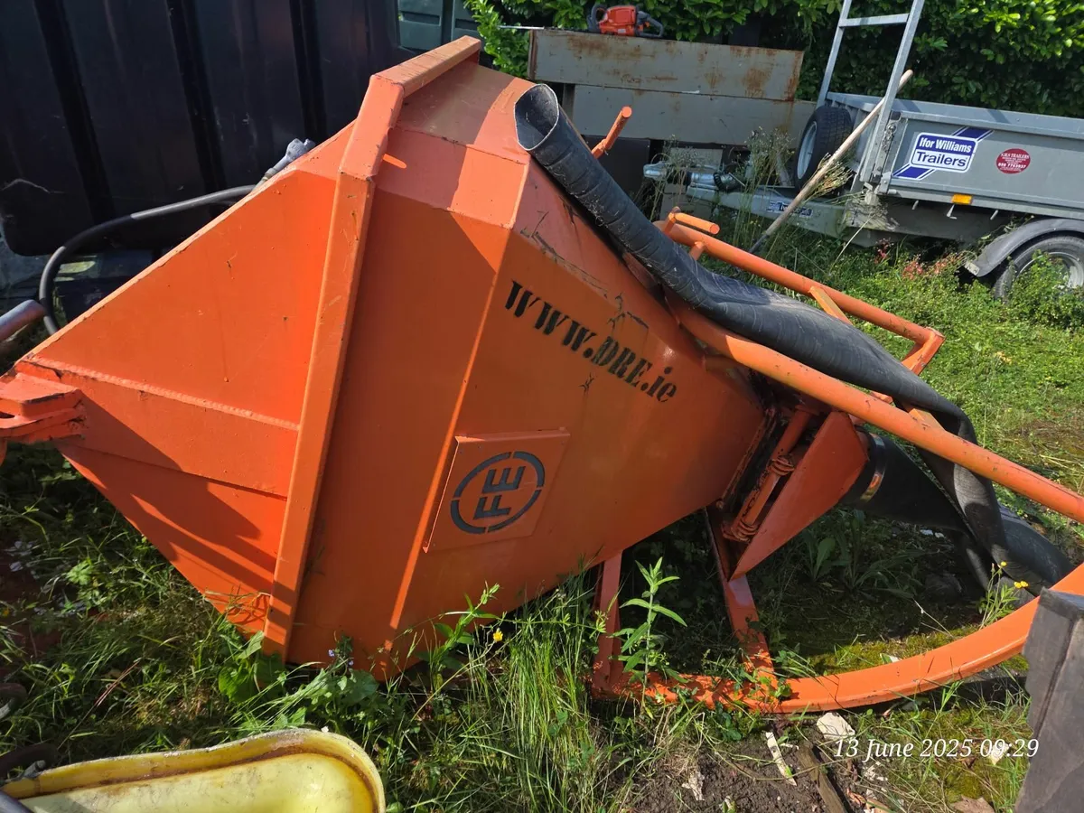 Concrete skip - Image 4