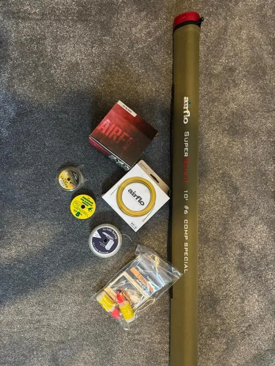 Fly fishing gear - Image 1