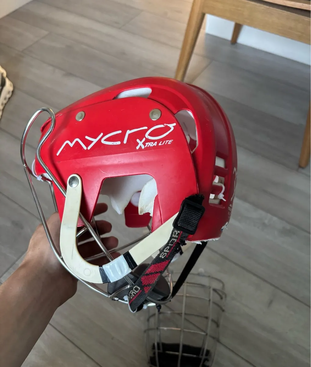 Hurling helmets - Image 3