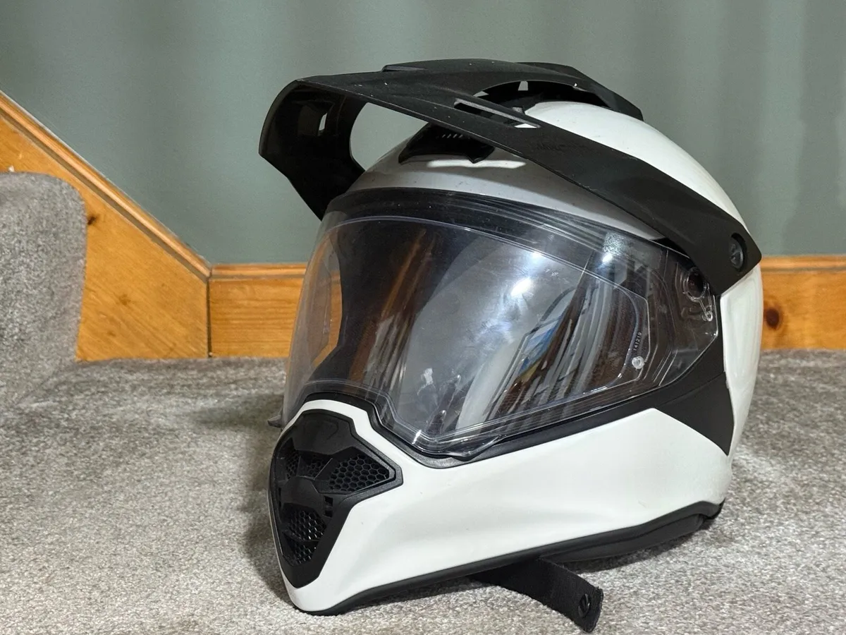 BMW GS Carbon Evo motorbike helmet (white) XXL - Image 1