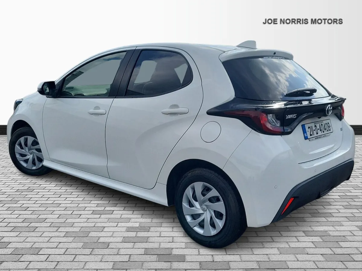 Toyota Yaris 1.0 VVT-I ICON 69BHP 5DR - Image 4
