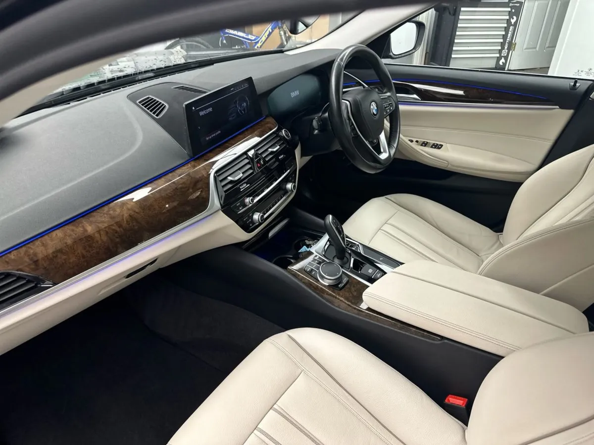 BMW 5 Series 520D SE  low Mileage   115 P/W - Image 4