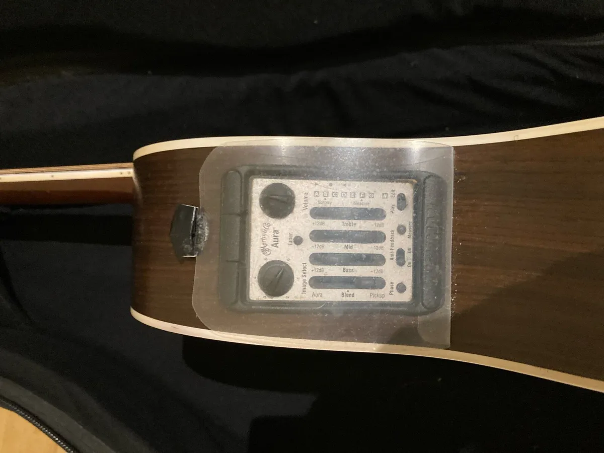 Martin Guitar - Image 3
