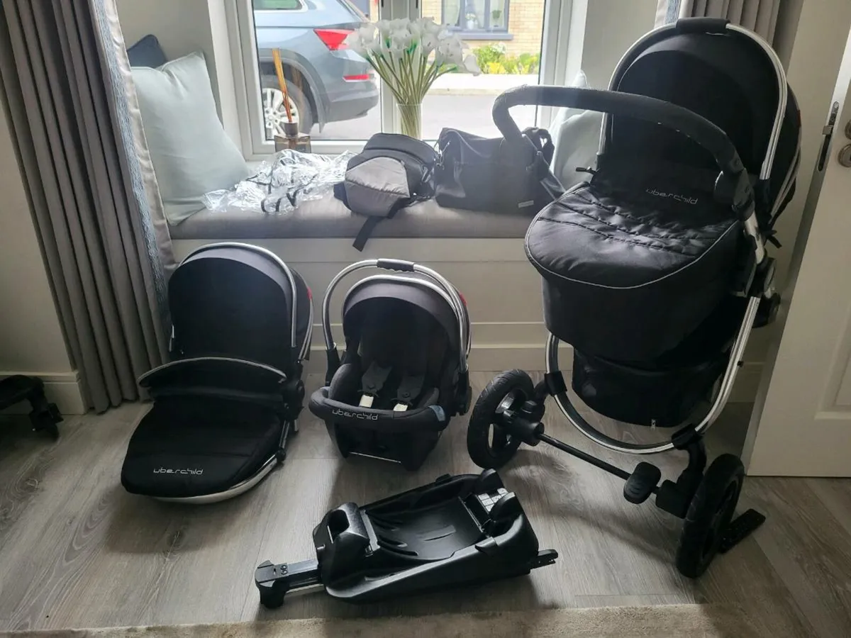 pram - Image 1
