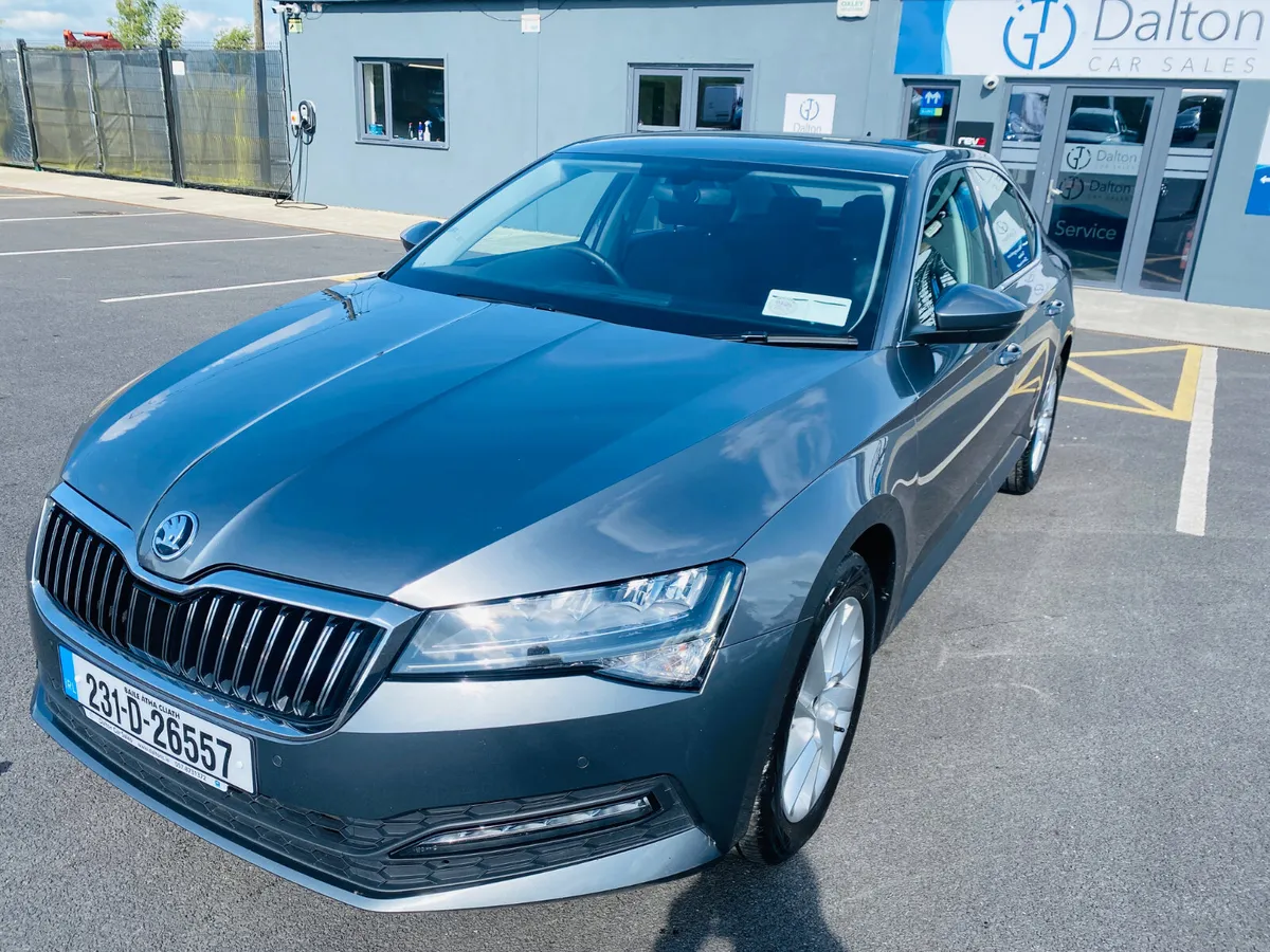SKODA SUPERB AMBITION 2.0 TDI 2023 (231) - Image 1
