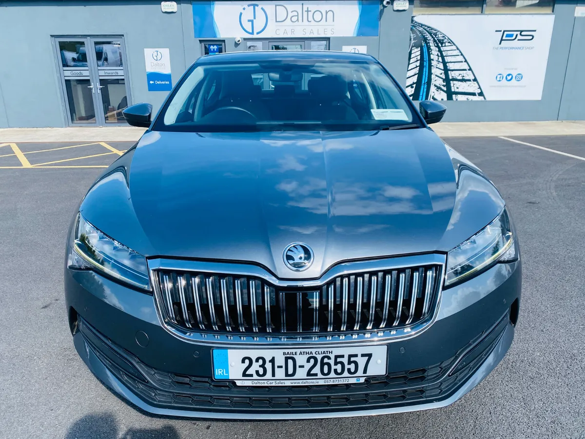 SKODA SUPERB AMBITION 2.0 TDI 2023 (231) - Image 3