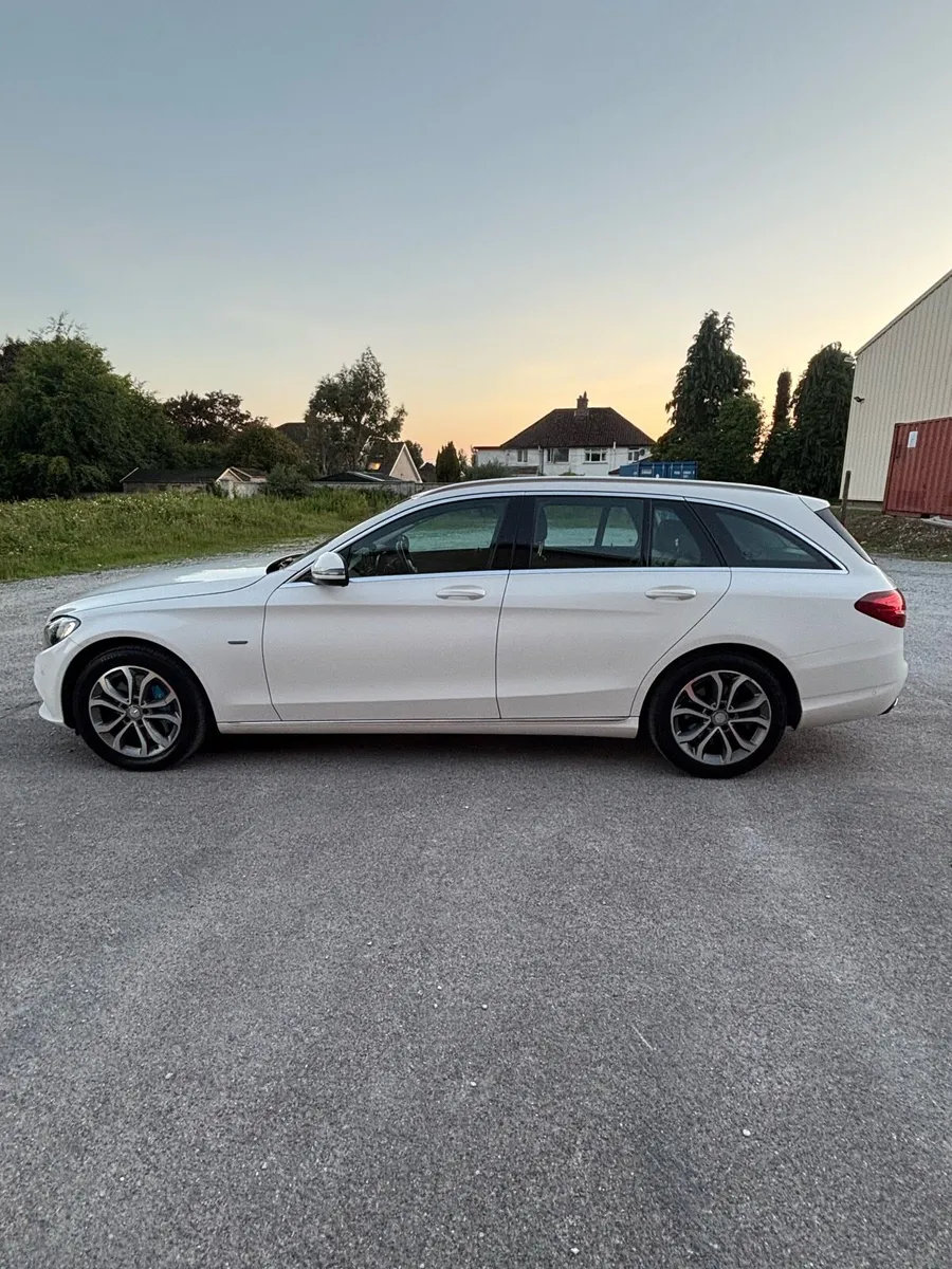 Mercedes C350e *Ad Update* - Image 2