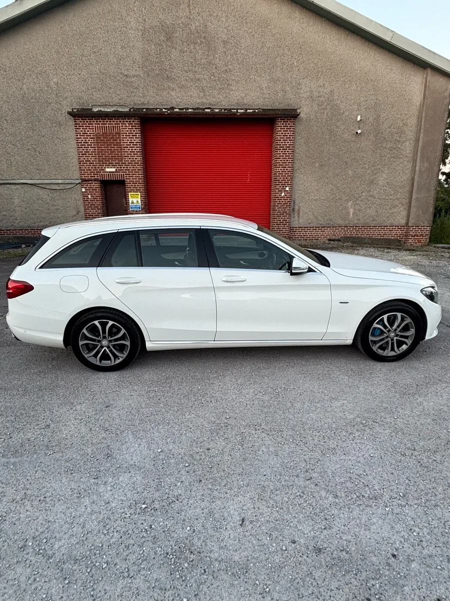 Mercedes C350e *Ad Update* - Image 3