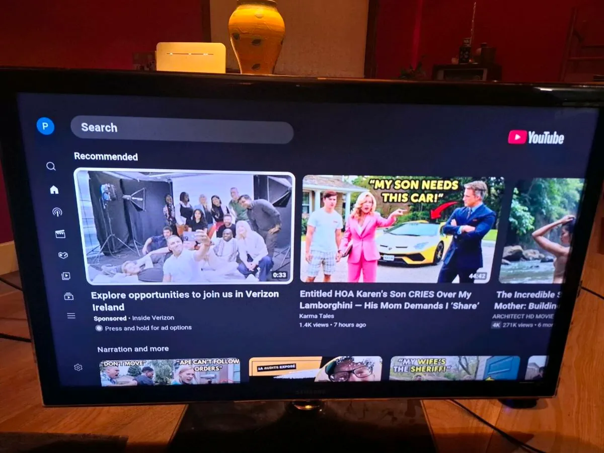 40 INCH SMART TV