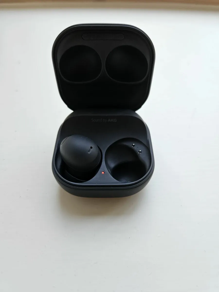 Galaxy Buds 2 Pro (Missing Right Side) - Image 1