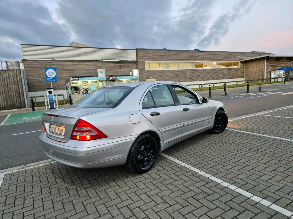 02 AUTOMATIC MERCEDES-BENZ C-180 TAXED N NCT'D - Image 2