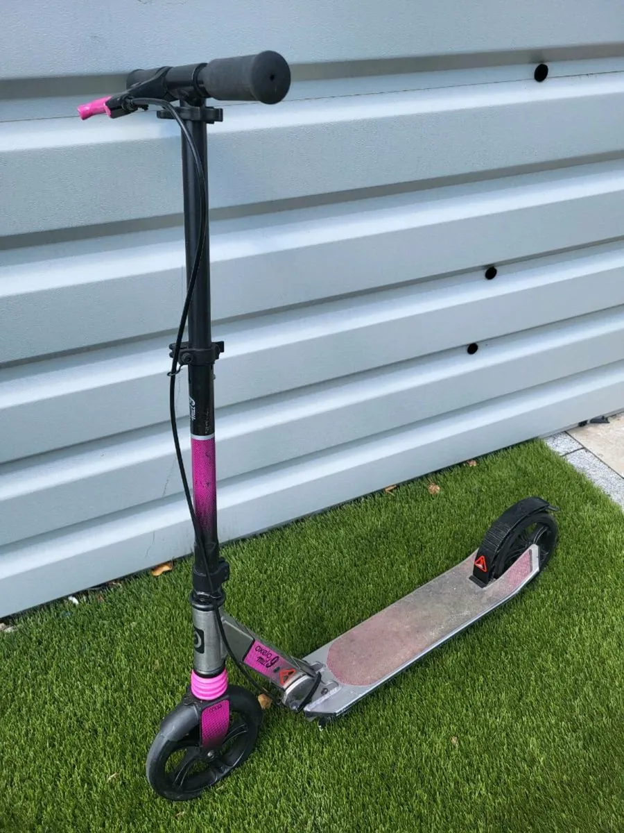 Scooter - Image 1
