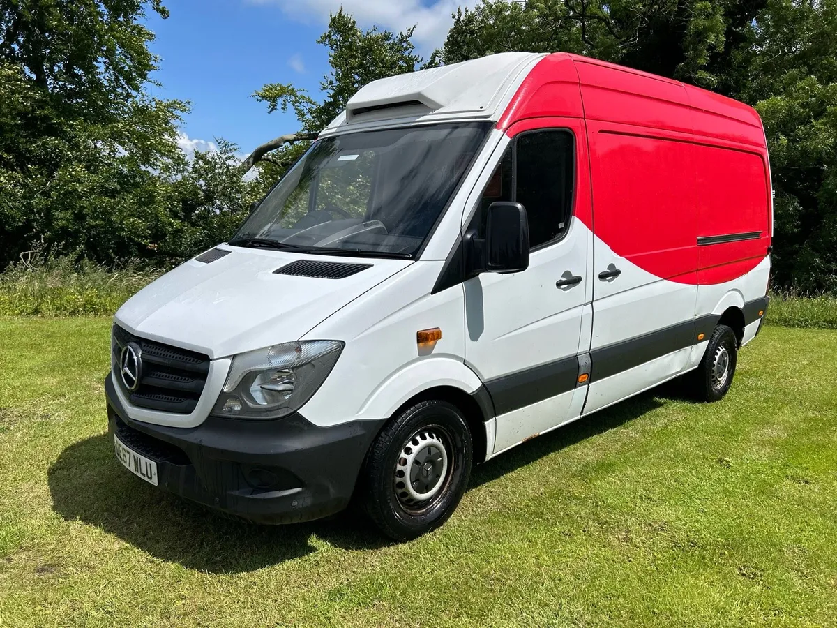 2017 Mercedes sprinter mwb fridge top spec auto - Image 2