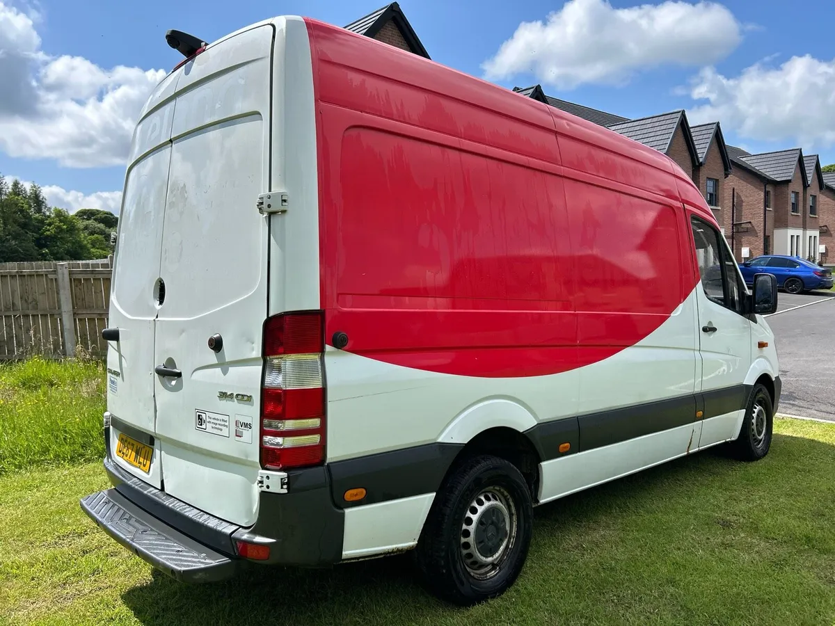 2017 Mercedes sprinter mwb fridge top spec auto - Image 4