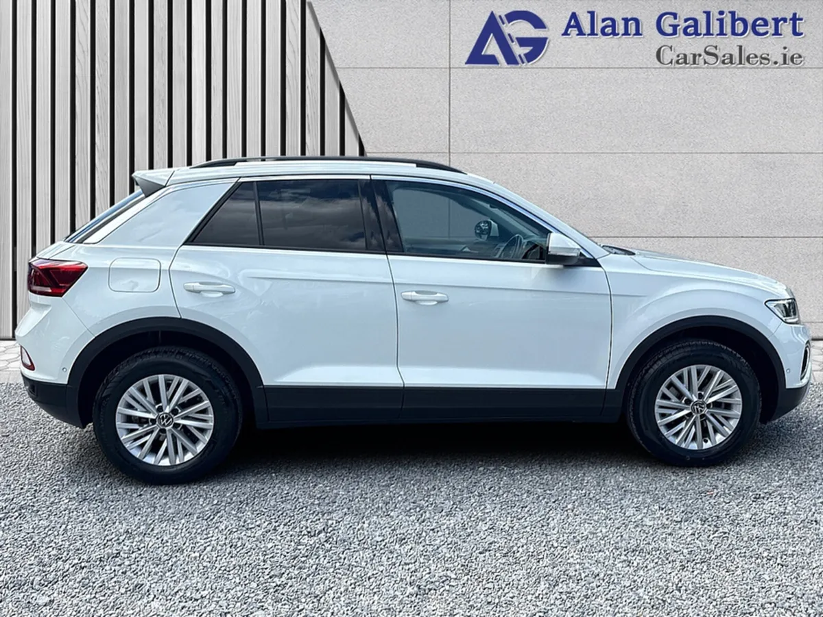 Volkswagen T-Roc LIFE 1.0 TSI - Image 3