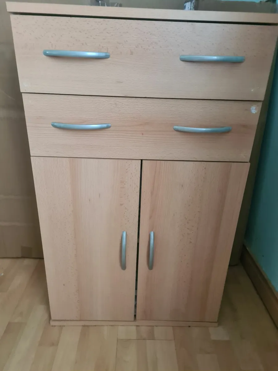 Storage cabinet - Image 1