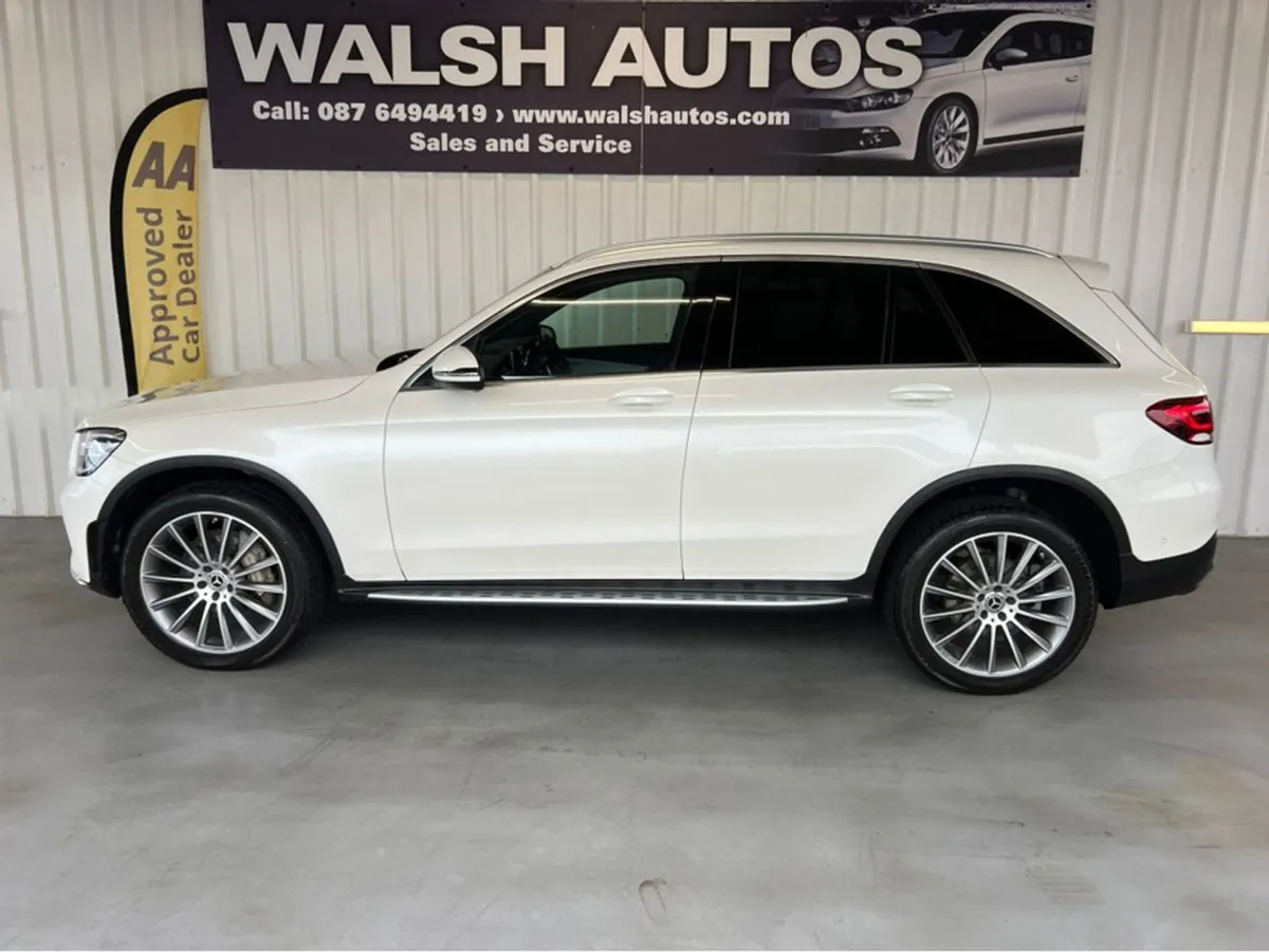 Mercedes-Benz GLC-Class 300 AMG Line Premium DE - Image 3