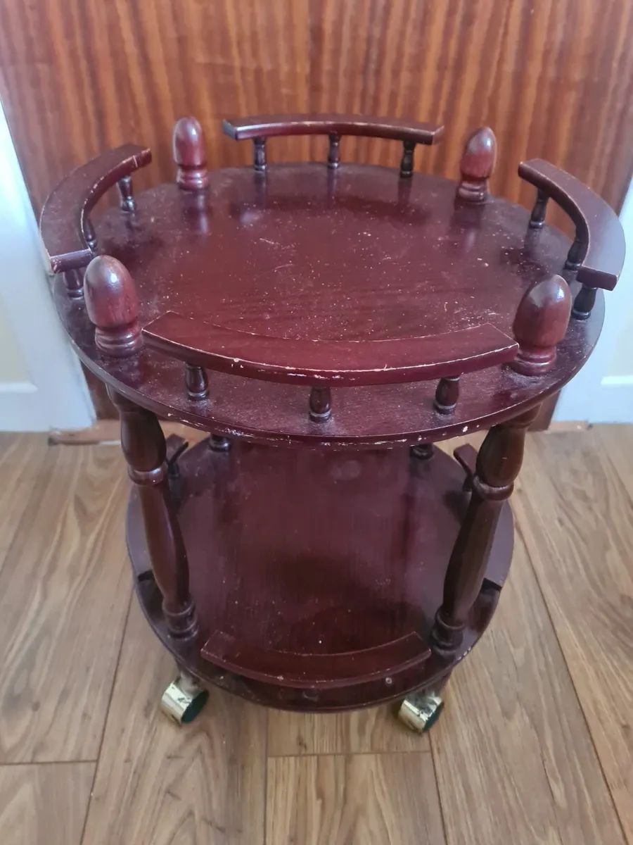 Wooden serving trolley - Image 1
