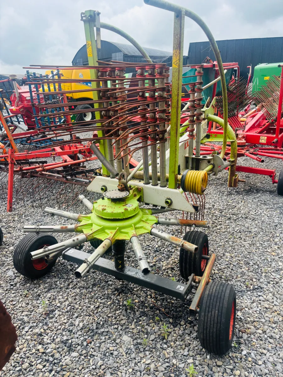 Claas Single Rotar Rake - Image 1