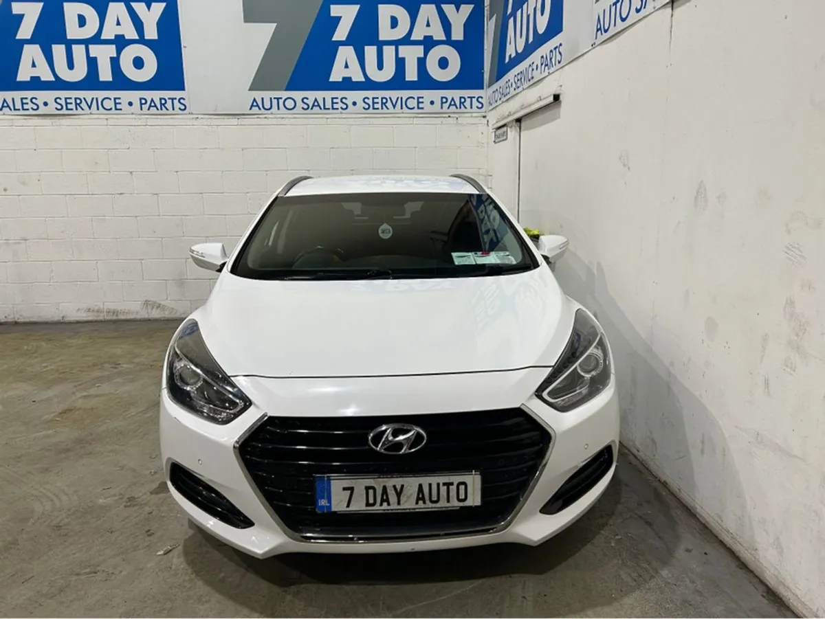 Hyundai i40 1.7 High Spec Auto Estate - Image 2