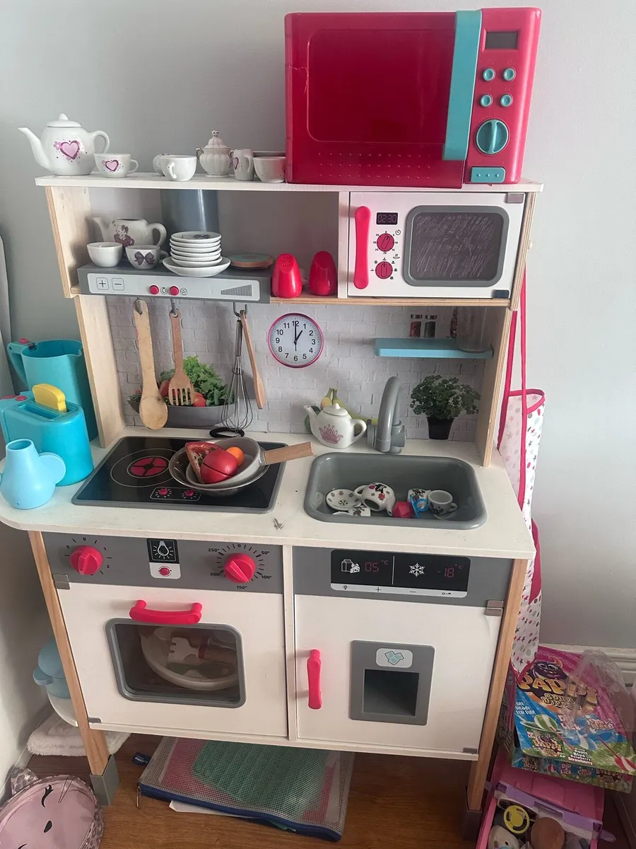Kids kitchen with accessories