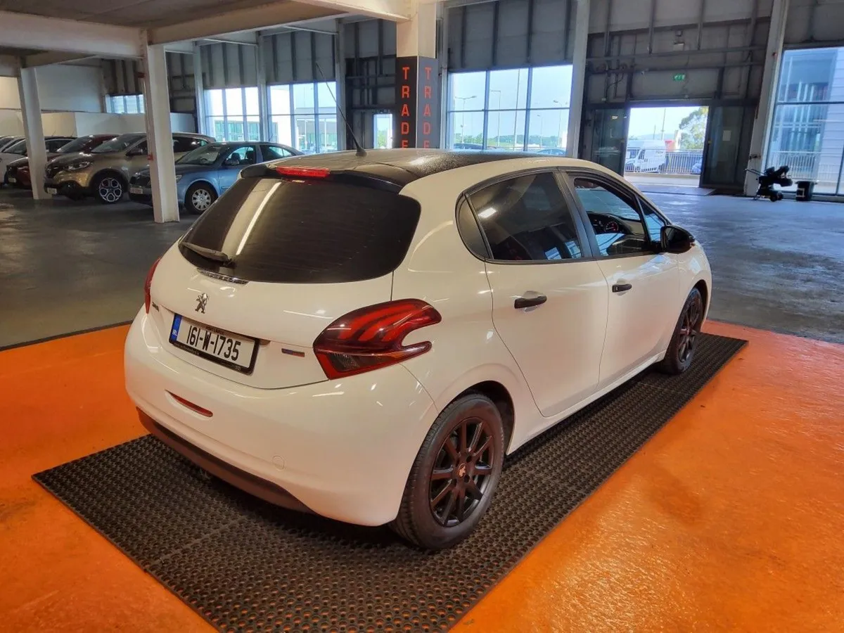 Peugeot 208 1.2 Puretech 82 bhp Access 5dr - Image 3