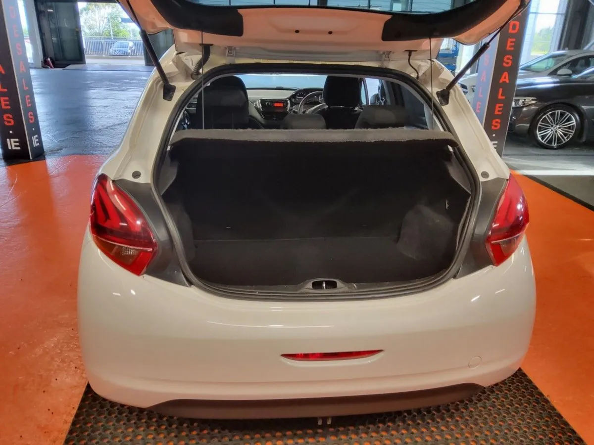Peugeot 208 1.2 Puretech 82 bhp Access 5dr - Image 4