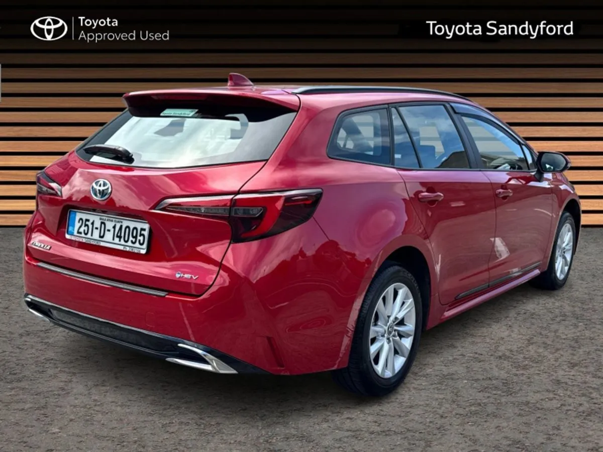 Toyota Corolla Touring Sport Estate Hybrid Luna / - Image 2