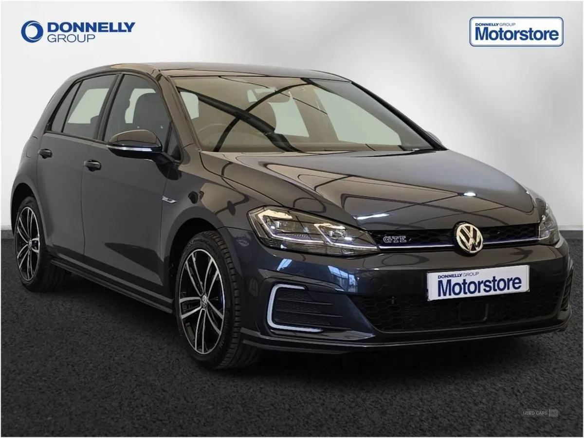 Volkswagen Golf 1.4 TSI GTE 5dr DSG - Image 1