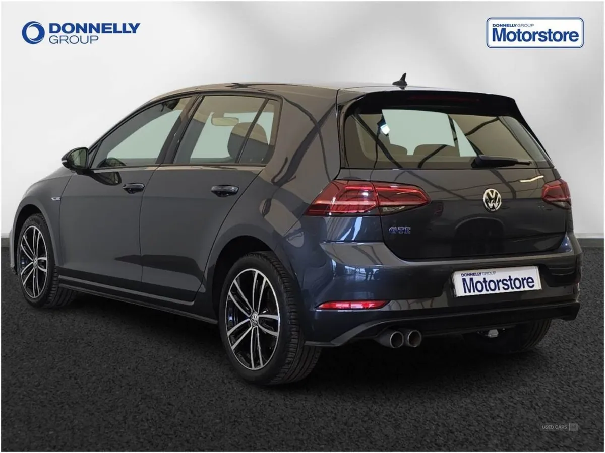 Volkswagen Golf 1.4 TSI GTE 5dr DSG - Image 2