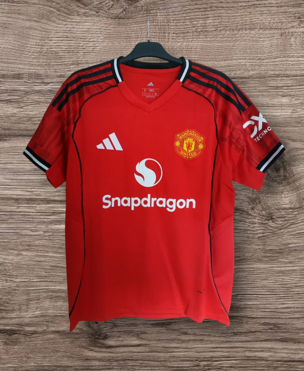 MAN UTD 25/26 JERSEY , SIZE S , L , XL . - Image 1