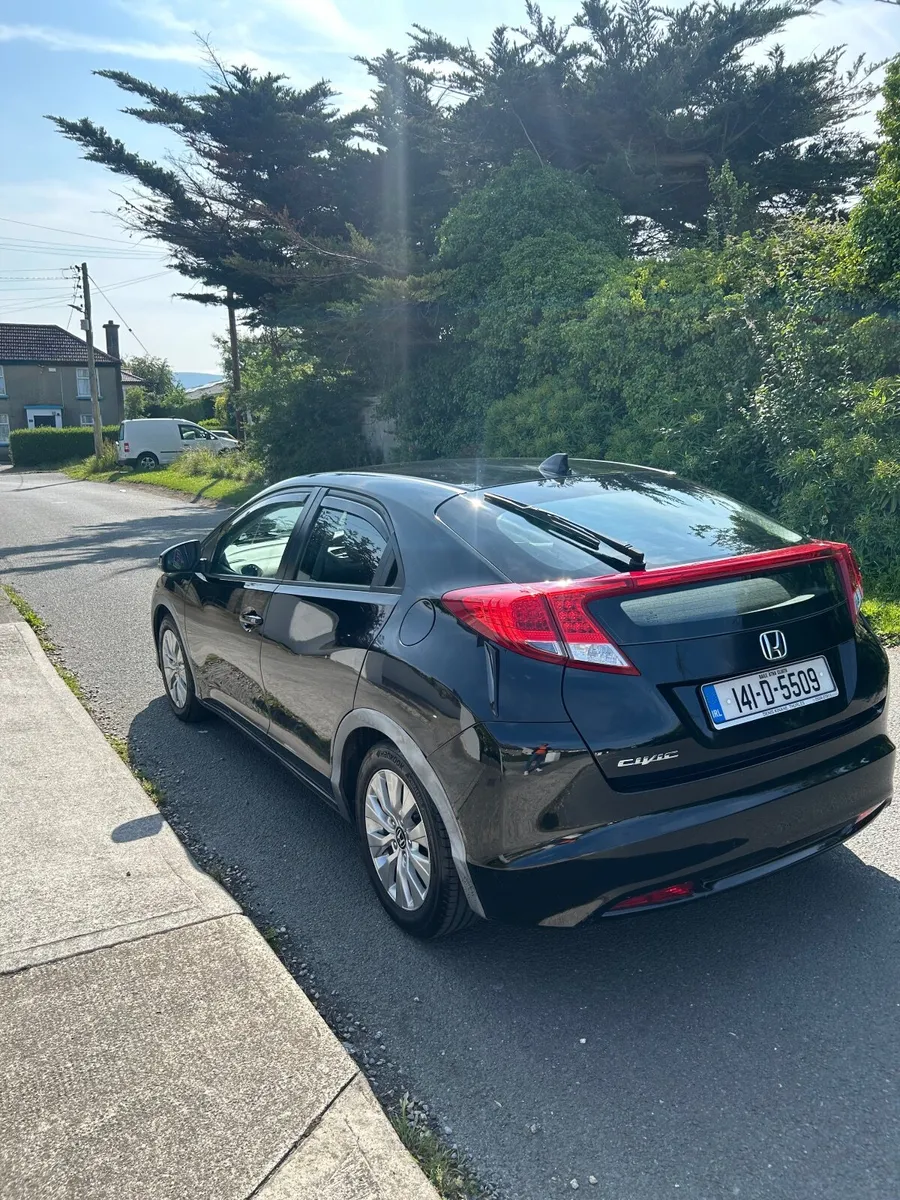 Honda Civic 2014 - Image 4