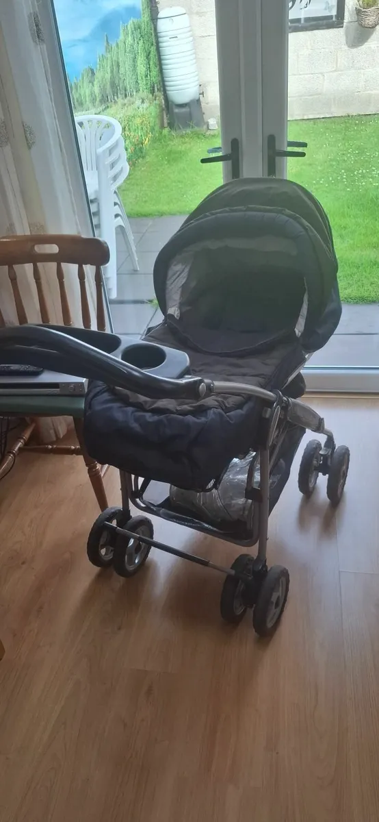 Pram/buggy - Image 2