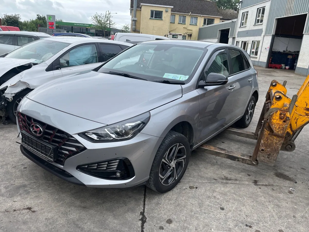 2021 Hyundai i30 for parts - Image 2