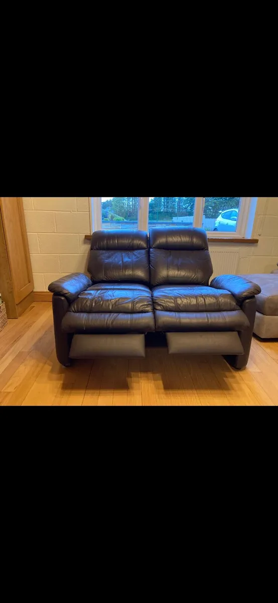2 seater recliner - Image 2
