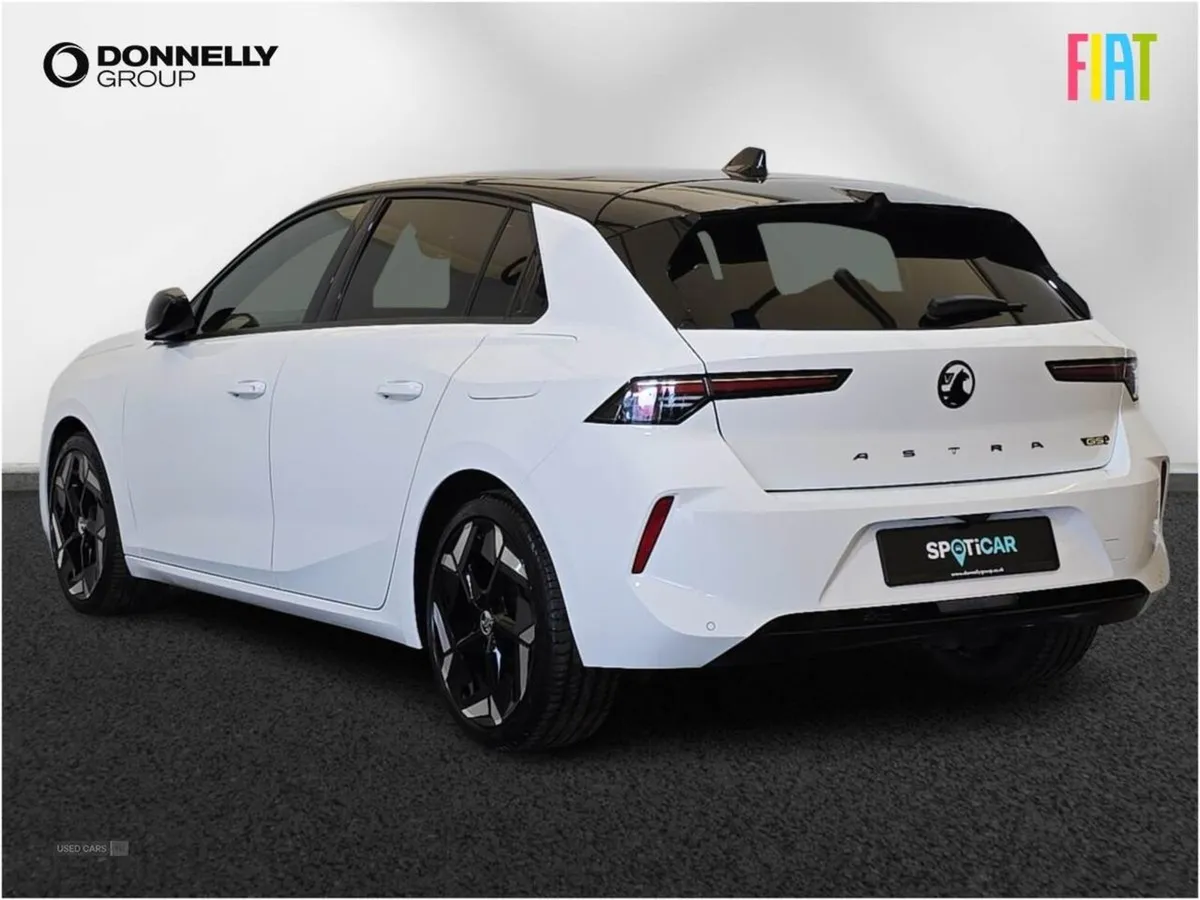 Vauxhall Astra 1.6 Plug-in Hybrid GSe 5dr Auto - Image 2