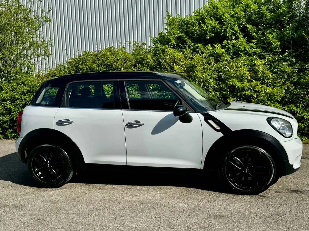 Mini Countryman COOPER D/ TAX & NCT - Image 2