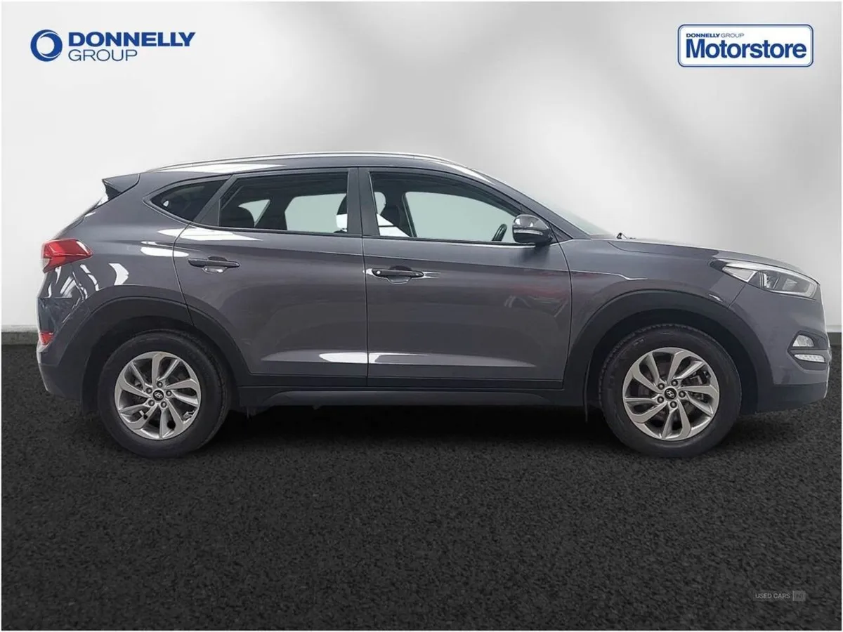 Hyundai Tucson 1.7 Crdi Blue Drive SE 5dr 2WD - Image 3