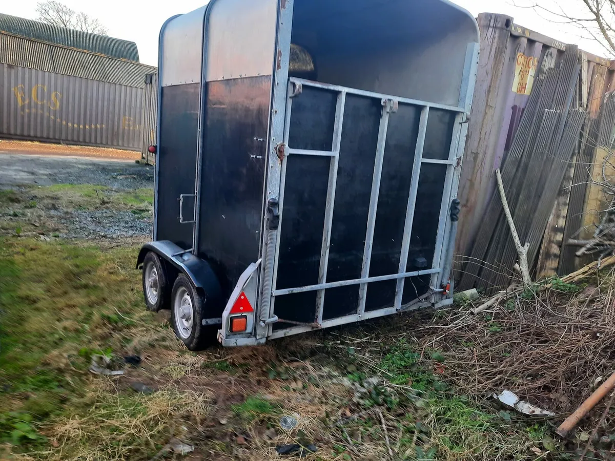 Horse trailer very good condition - Image 3