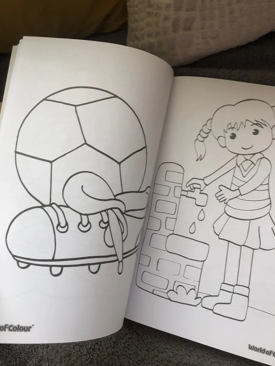 Child’s new book €3 - Image 4