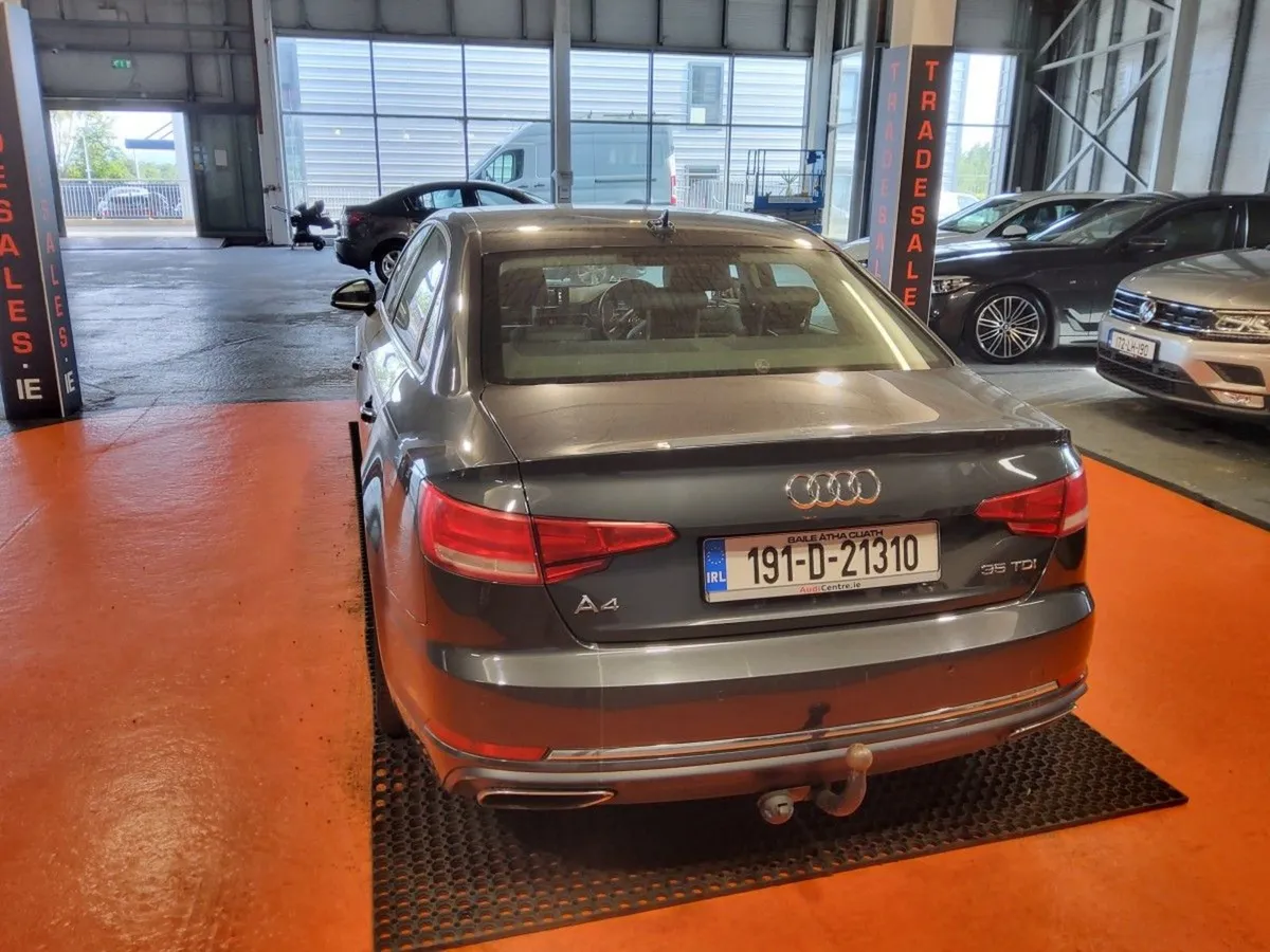 Audi A4 35tdi 150HP S Tronic S Line - Image 4